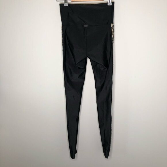 KORAL‎ Black Leggings with  Side Texture Strip - Picture 2 of 4